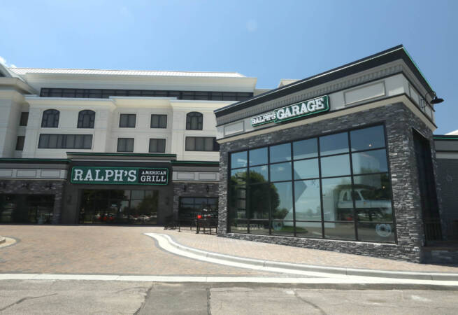 Exterior of Ralph's